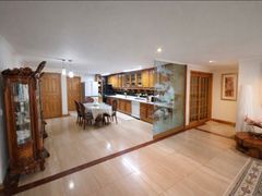 50-pyeong, three-bedroom apartment near a sub 7th image