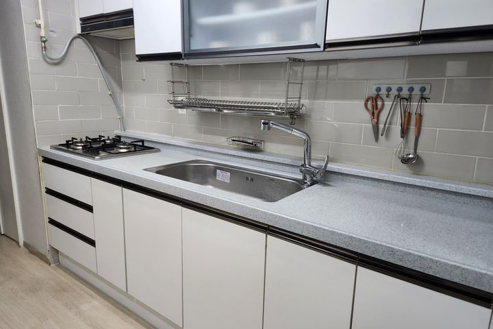 Apartments near Bucheon City Hall in Sinjung- 10th image