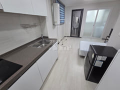 Studio apartment, 5-minute walk from Songtan 0th image