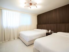 A new stay 0번째 이미지