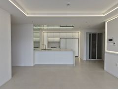 25-pyeong unit; within walking distance of Ju 0th image