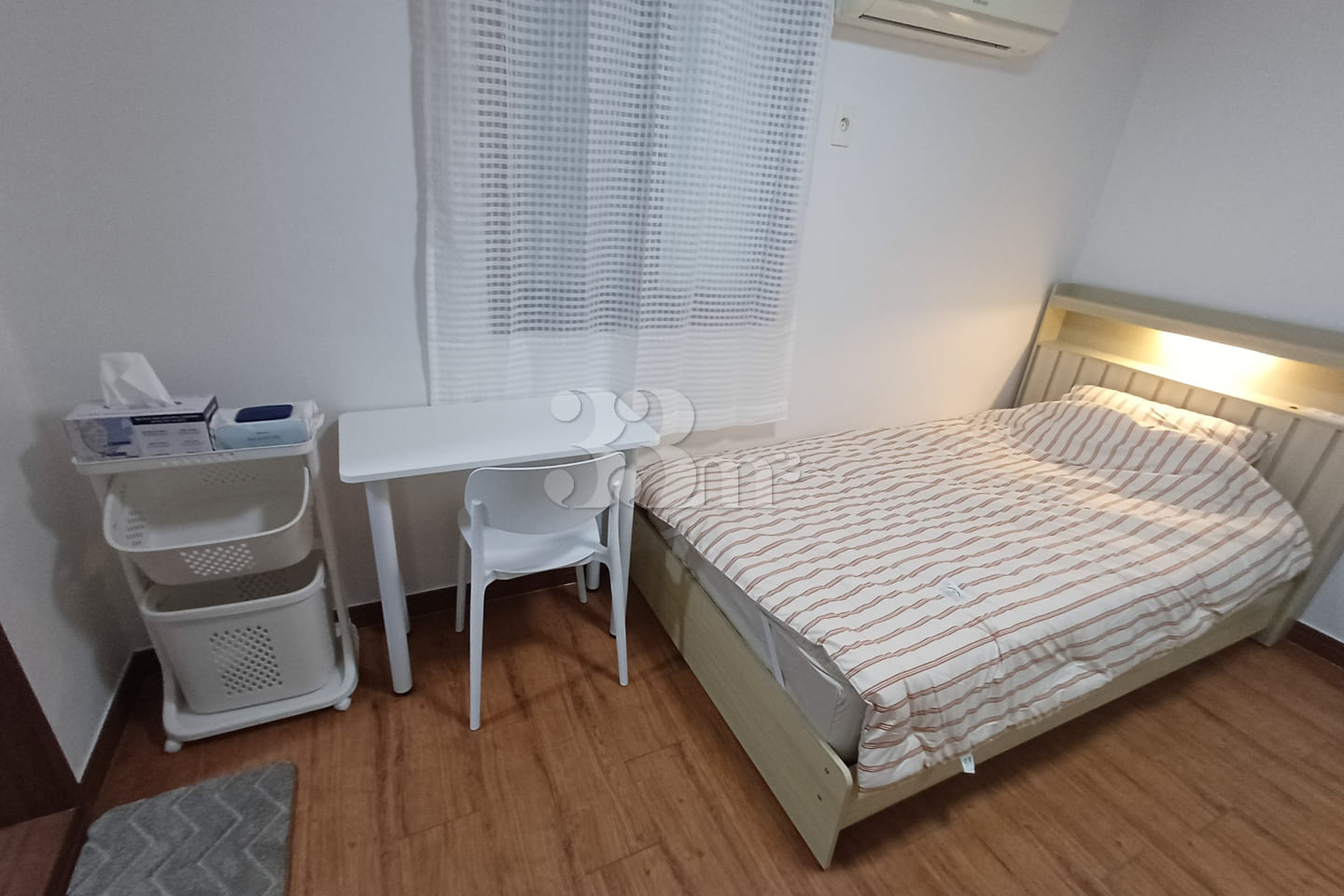 Short-term rental studio with full furnishing 1th image