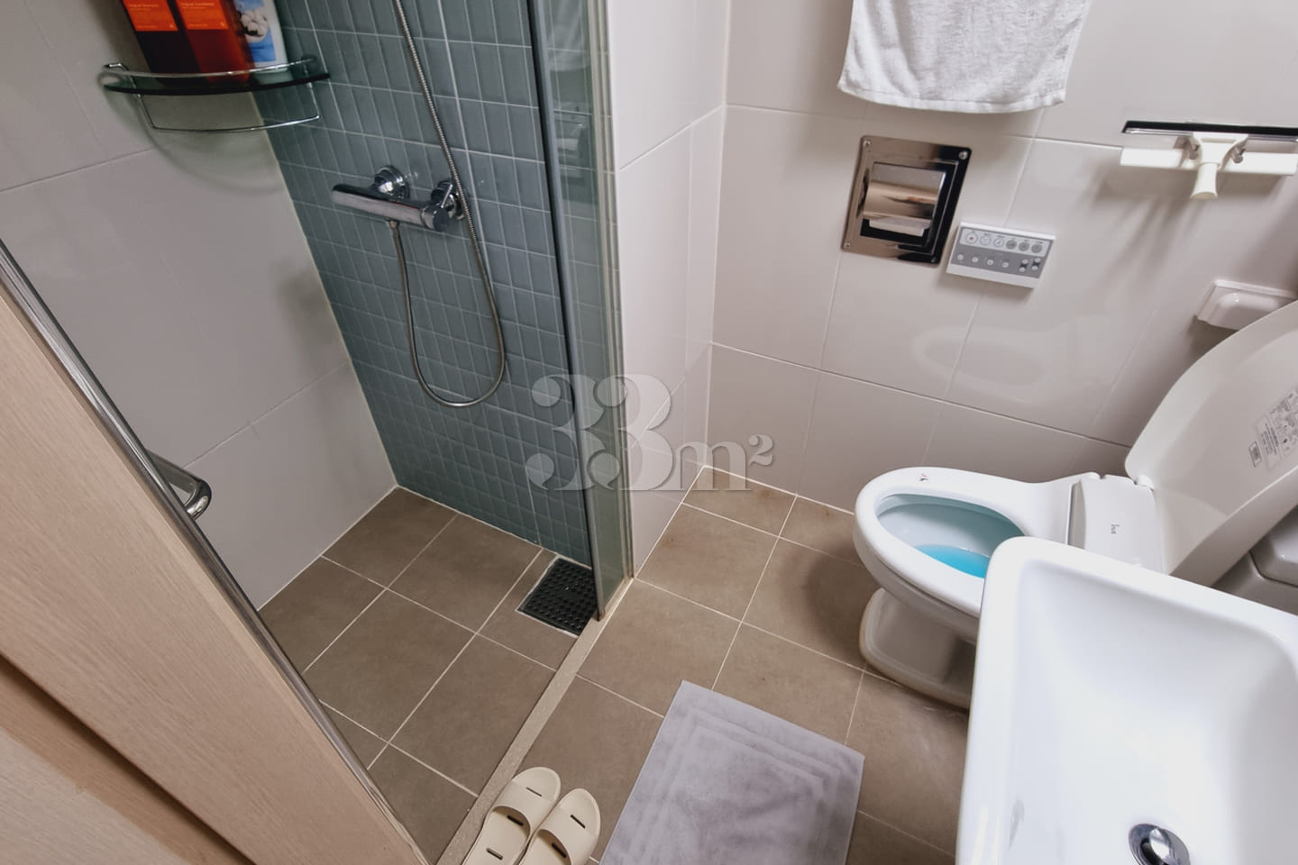 Fully furnished room near Gangnam Station (Li 16th image