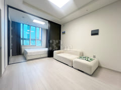 10-minute walk from Gangnam Station Exit 5 ❤ 2th image