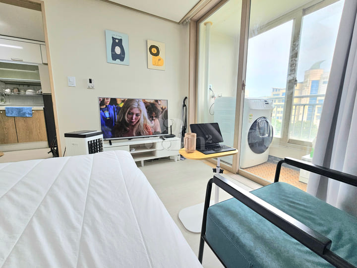 둔산동+풀옵션+거실분리 방 이미지