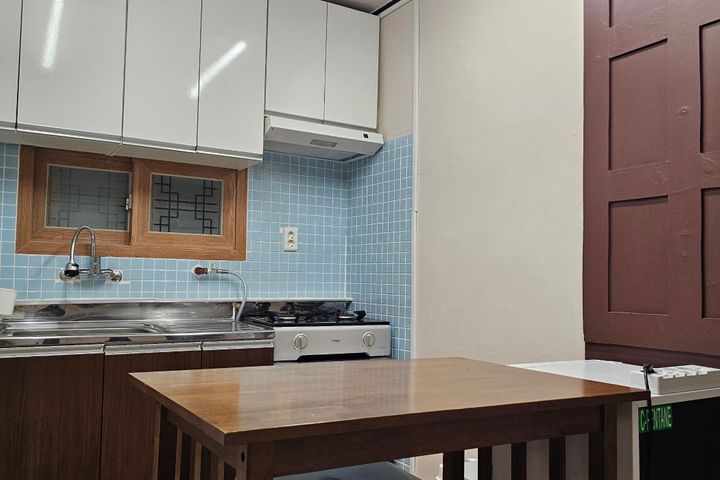 Guwol-gil Hospital COZY Two-Room Apartment 8th image