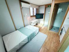 Large window, quiet and cozy 306 0th image