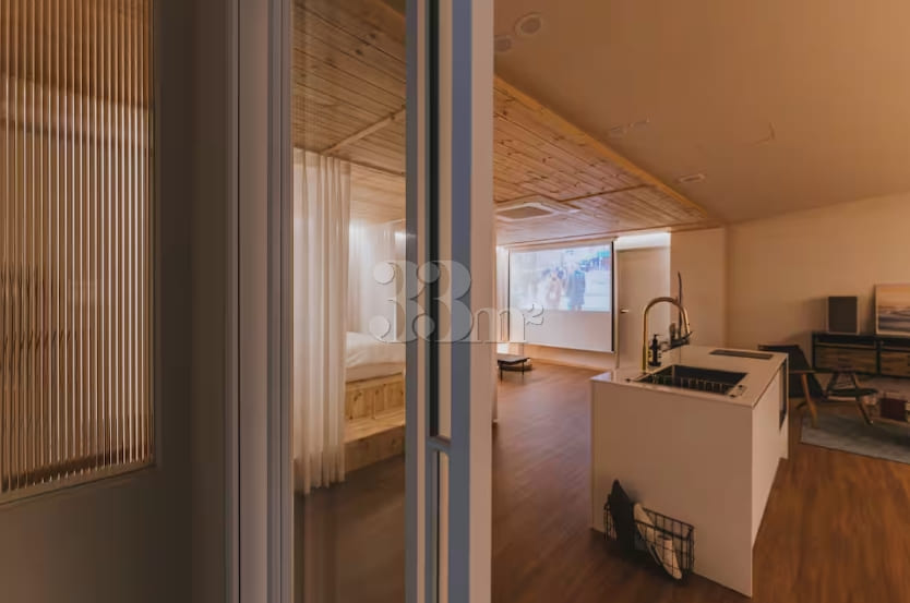 Fully furnished home with a Jacuzzi 4th image