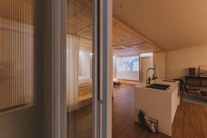Fully furnished home with a Jacuzzi 4th image