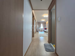 2-room unit right in front of Seolleung Stati 2th image