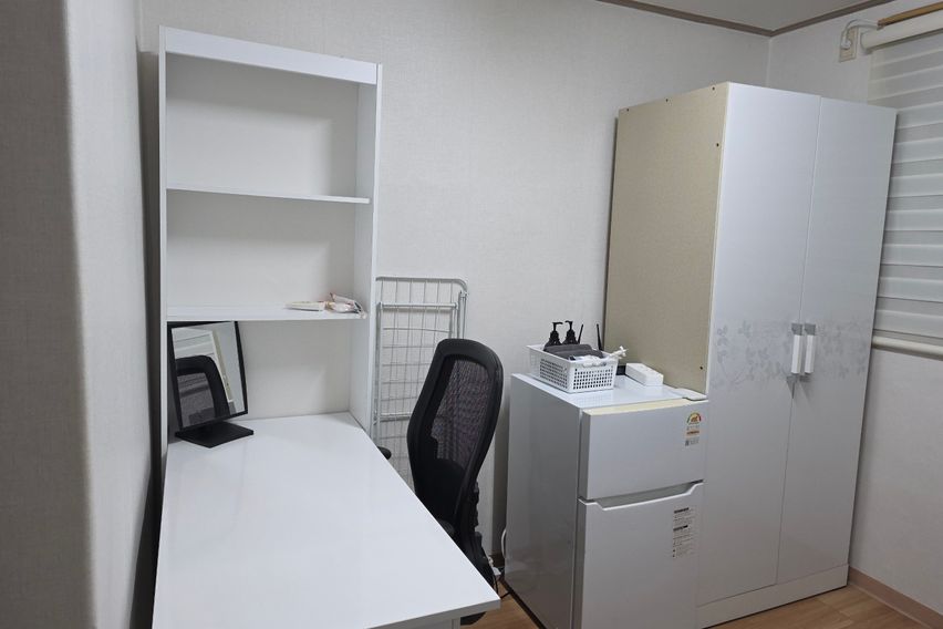 Room 303 8번째 이미지