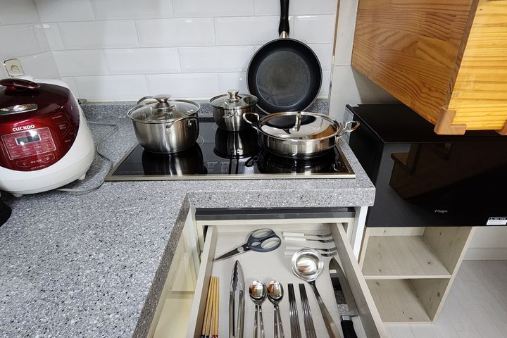 8-minute walk from Kkachisan Station, 3-room 13th image