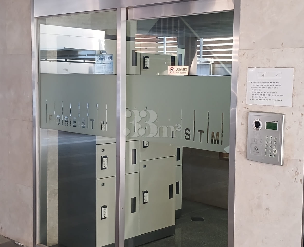 Studio apartment in Hongdae 2th image