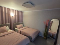 Two-bedroom apartment in Gangnam/Sinnonhyeon/ 4th image