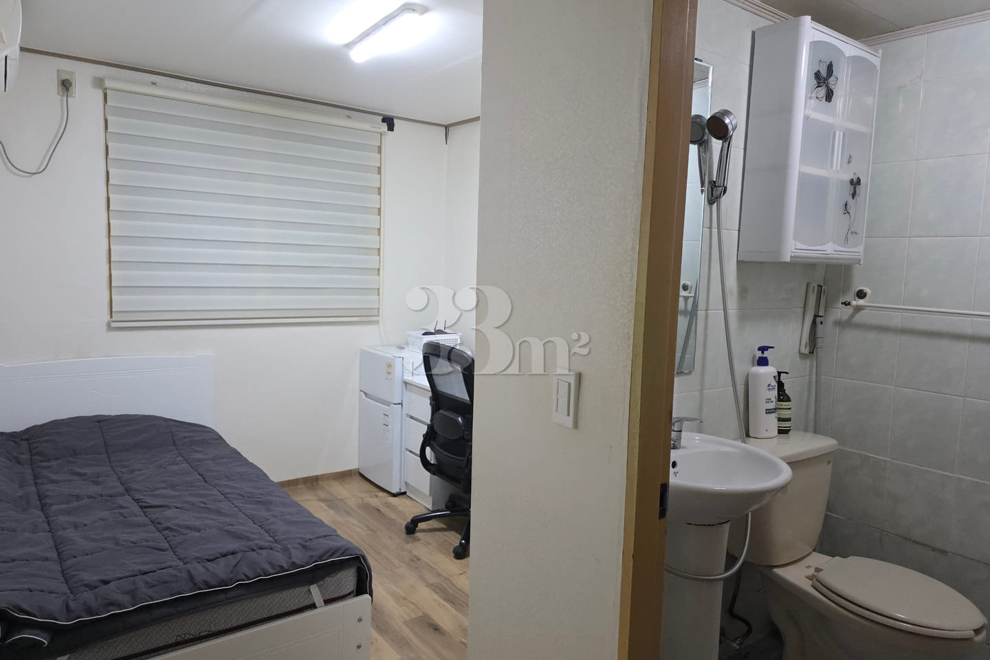 Room 205 8th image