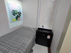 Clean shower room 6th image