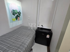 Clean shower room 6th image