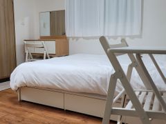 One-room apartment, 4th floor, 3 minutes from 5th image