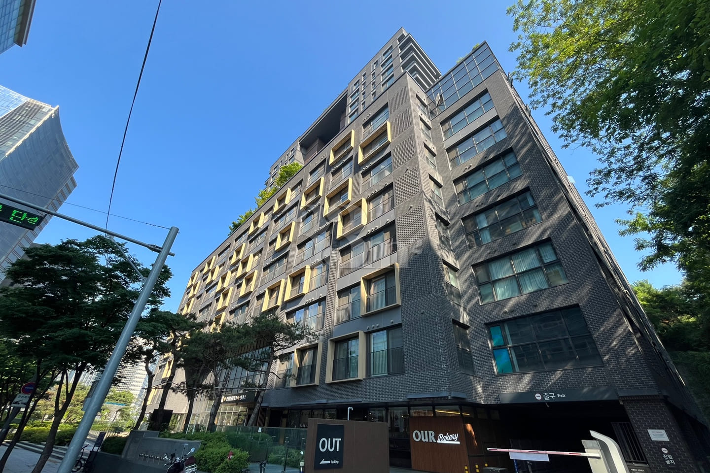 New two-room apartment in Jongno, fully furni 0th image