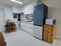 Gaebong Station is spacious, bright, and warm 1th image