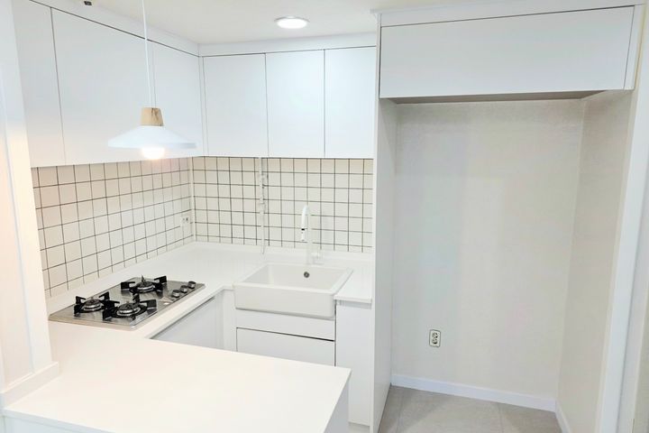 Doksan-dong Two-Room White House 2th image