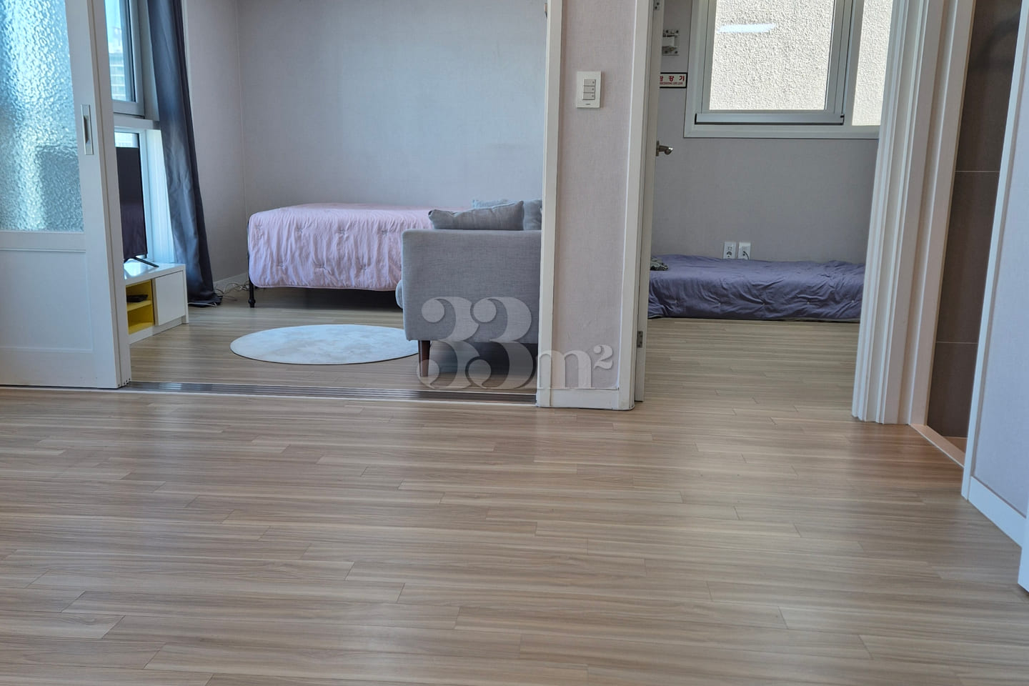 Double station, great view, two rooms, quiet 18th image