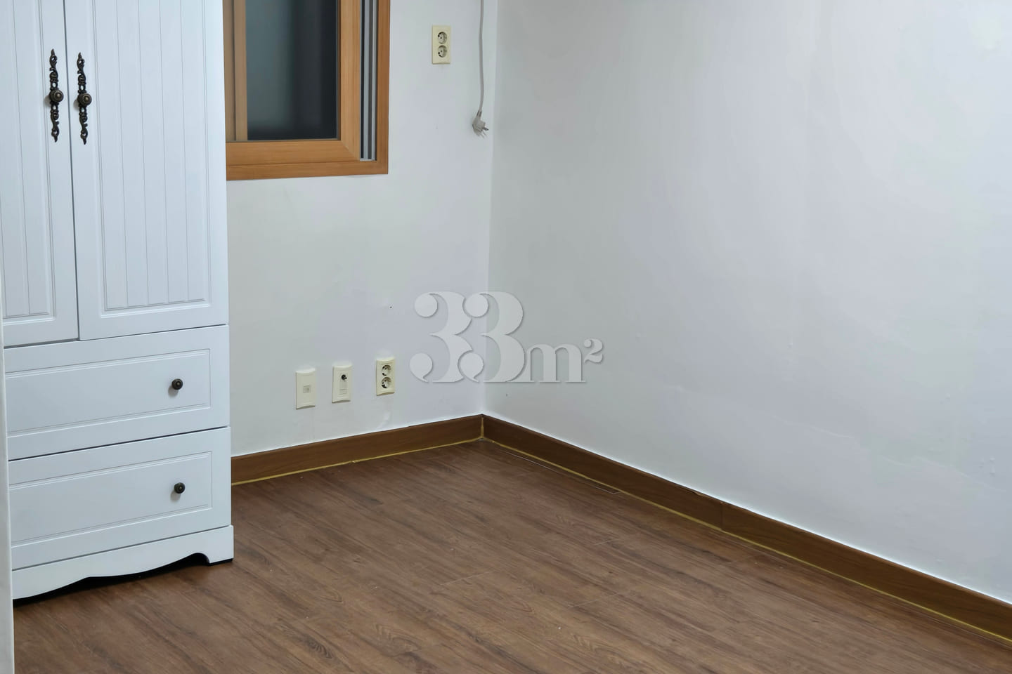 Room 102 2th image