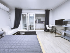 Fully furnished two-room unit, 5 minutes from 1th image