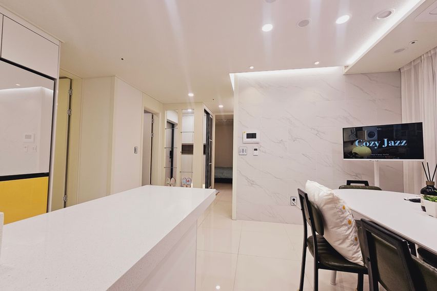 초역세권 신축 쓰리룸