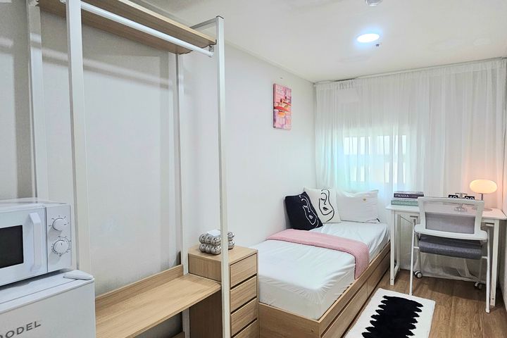 Fully furnished, just 30 seconds from Sinnonh 4th image