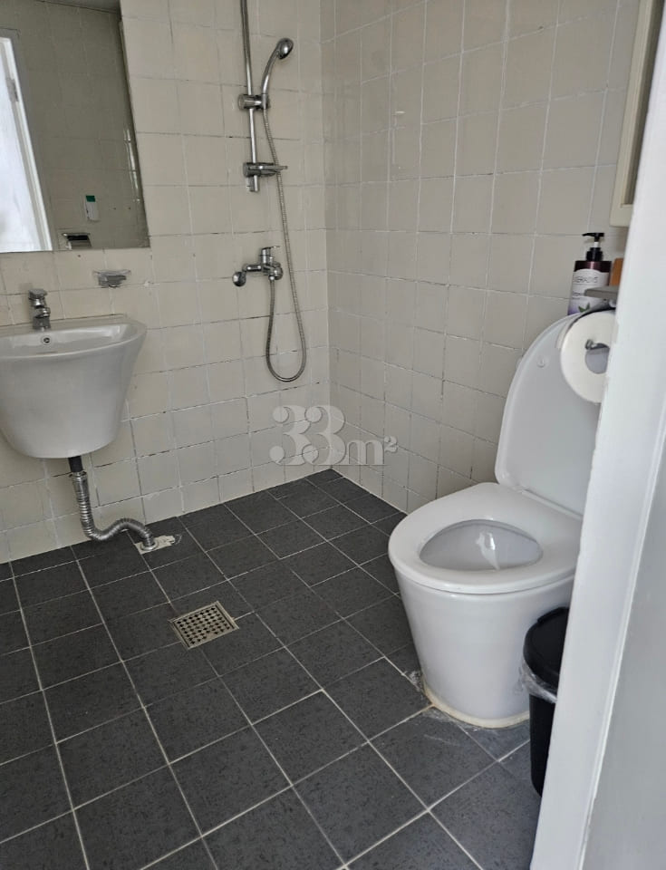 #10 Hapjeong Hongdae 2-room 3-bed 10th image