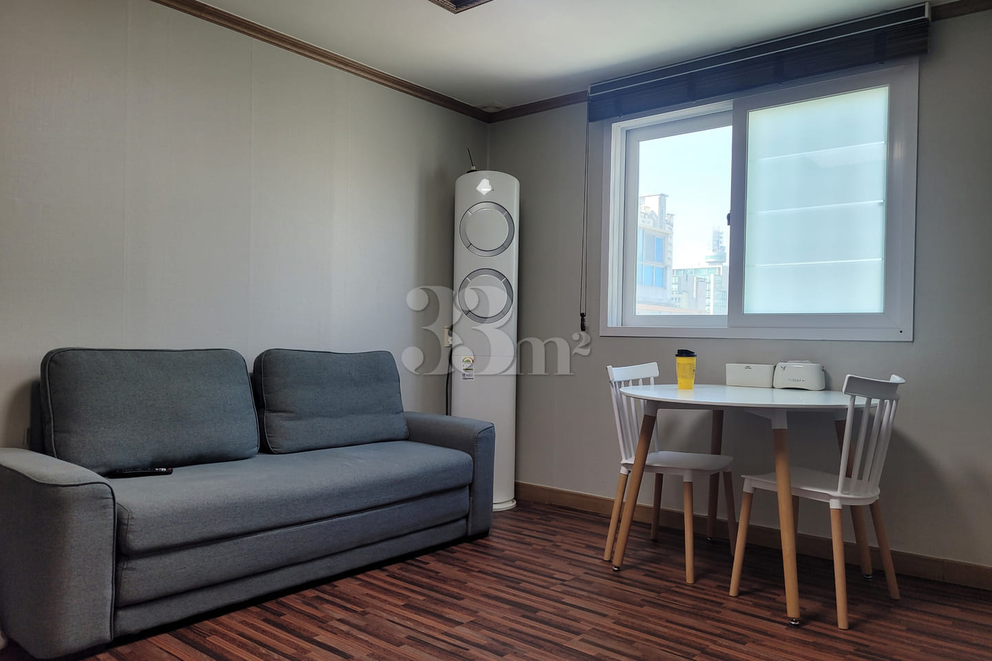 Beomeo-dong: 2 bedrooms, living room 0th image