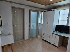 Angel Room 7th image