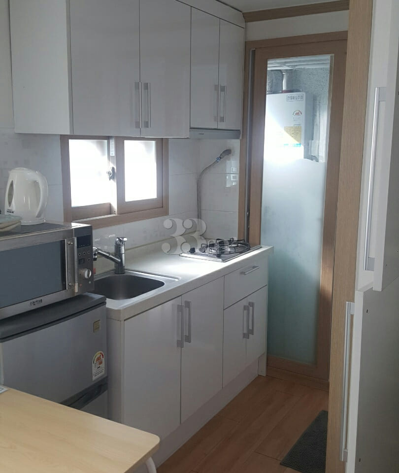 Suwon Station Airbnb-style 10th image