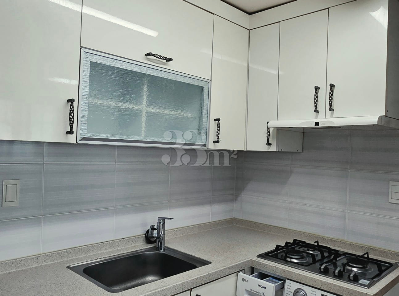 Two-room unit with a living area; short-term  9th image