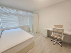 Room A 0번째 이미지