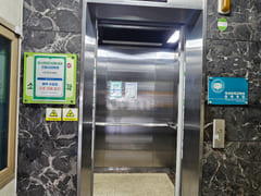 Best studio apartment in Bonggok-dong with to 19th image