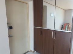 An apartment with incredible airflow 8th image