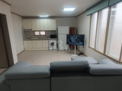 Wonkwang University fully-furnished two-bedro 1th image