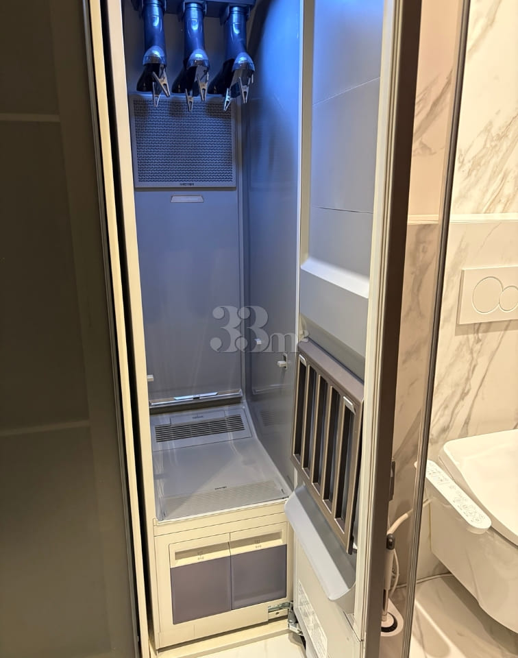 Spacious Loft near COEX 17th image