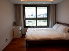 Yeondong New 3-Room Full Option Kids Room 11th image