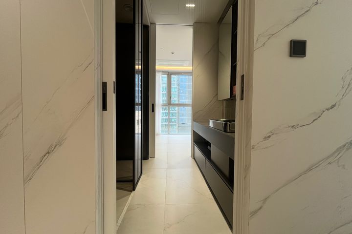 Luxury studio apartment, 1 minute from Gangna 7th image