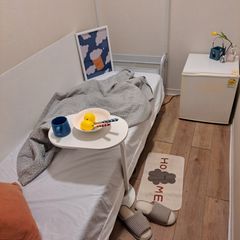 소음없는 콘크리트방 방 이미지