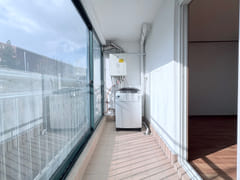 Spacious studio apartment near Deokgye Statio 3th image