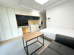 Premium Life at Seoul Station 2th image