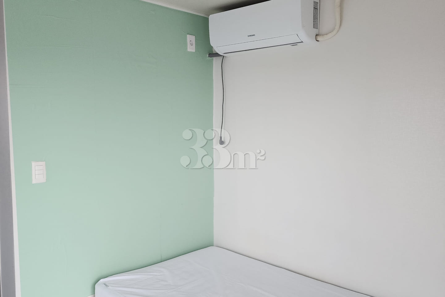 South-facing and warm 1106 6th image