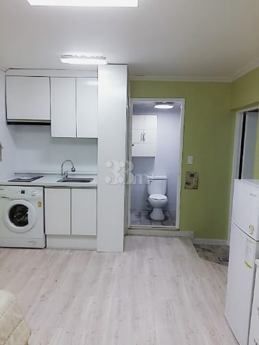 Top-tier fully furnished south-facing unit wi 5th image