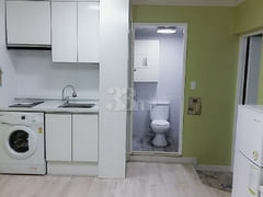Top-tier fully furnished south-facing unit wi 5th image