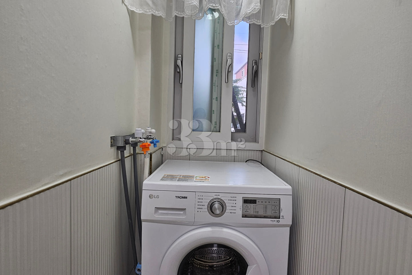 ❤️Newly built, fully furnished❤️202 15th image