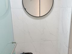 A clean, private room for one. 13th image